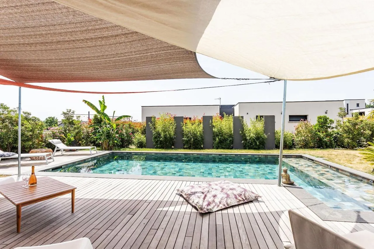 Paradis - Piscine Privee Dinan